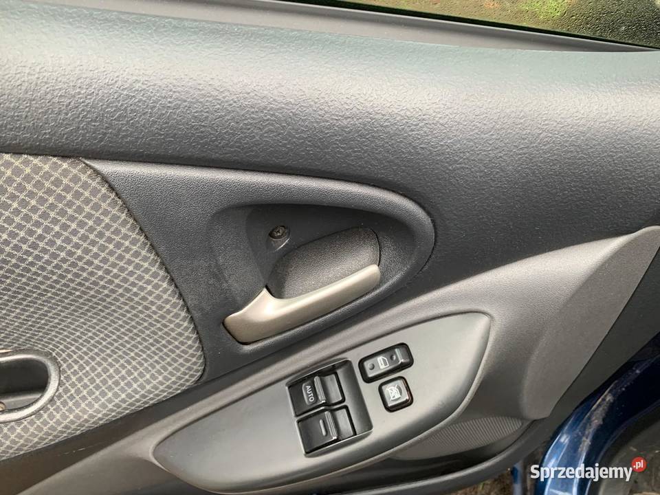 Toyota Yaris salon Polska nieuszkodzony