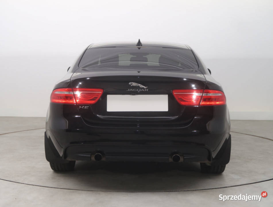 Jaguar XE 25t światła do jazdy dziennej Bielany Wrocławskie