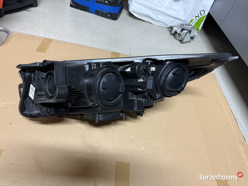 Lampa prawa FORD ESCAPEKUGA II LIFT oryginał sprzedam