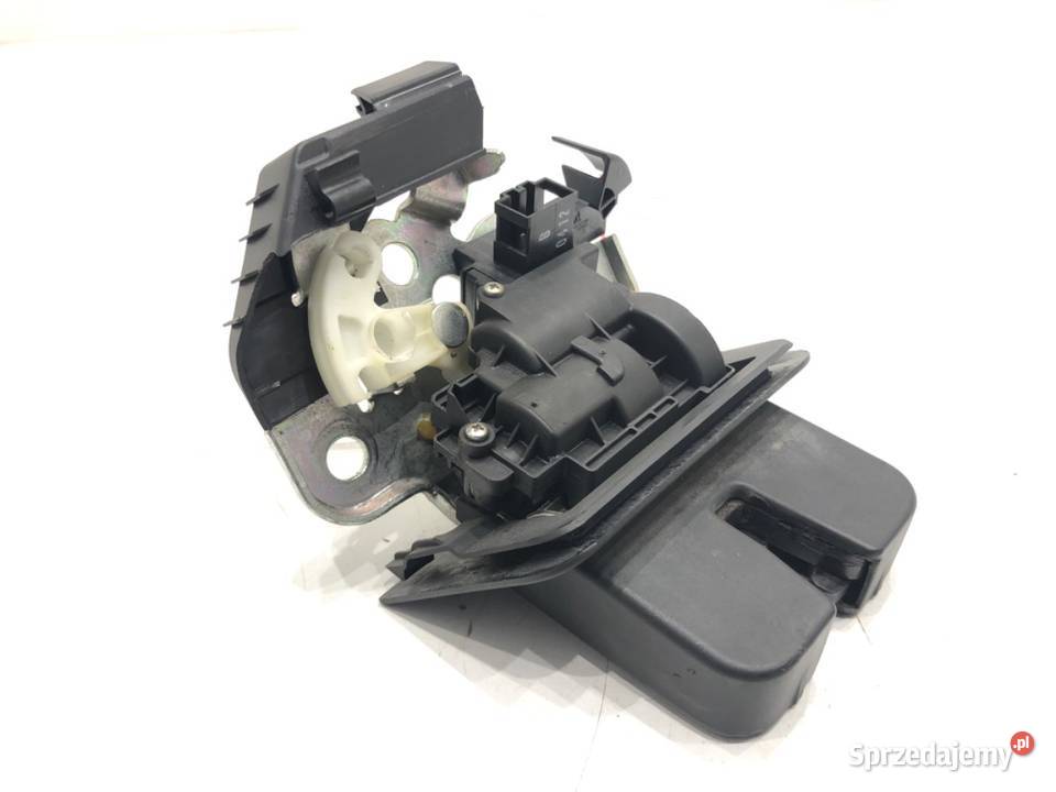 ZAMEK KLAPY TYŁ AUDI A6 C7 Kombi 1118 sprzedam