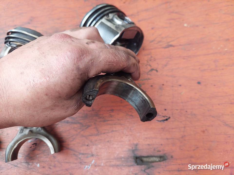 Tłoki korbowody 16 HDI TDCI 90 110 Peugeot Przyborów