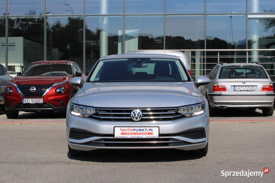 Volkswagen Passat 2020r Carplay Temp Adapt ergo 1498cm3 Kraków