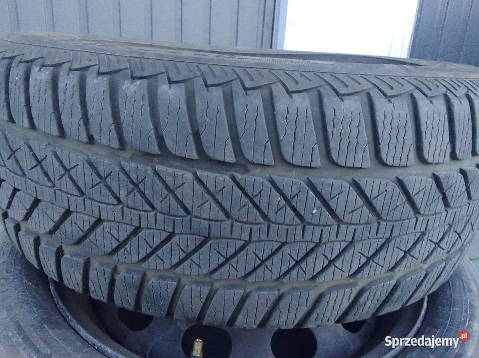 Opony zimowe sprzedam Samochodowe Okalewko sprzedam