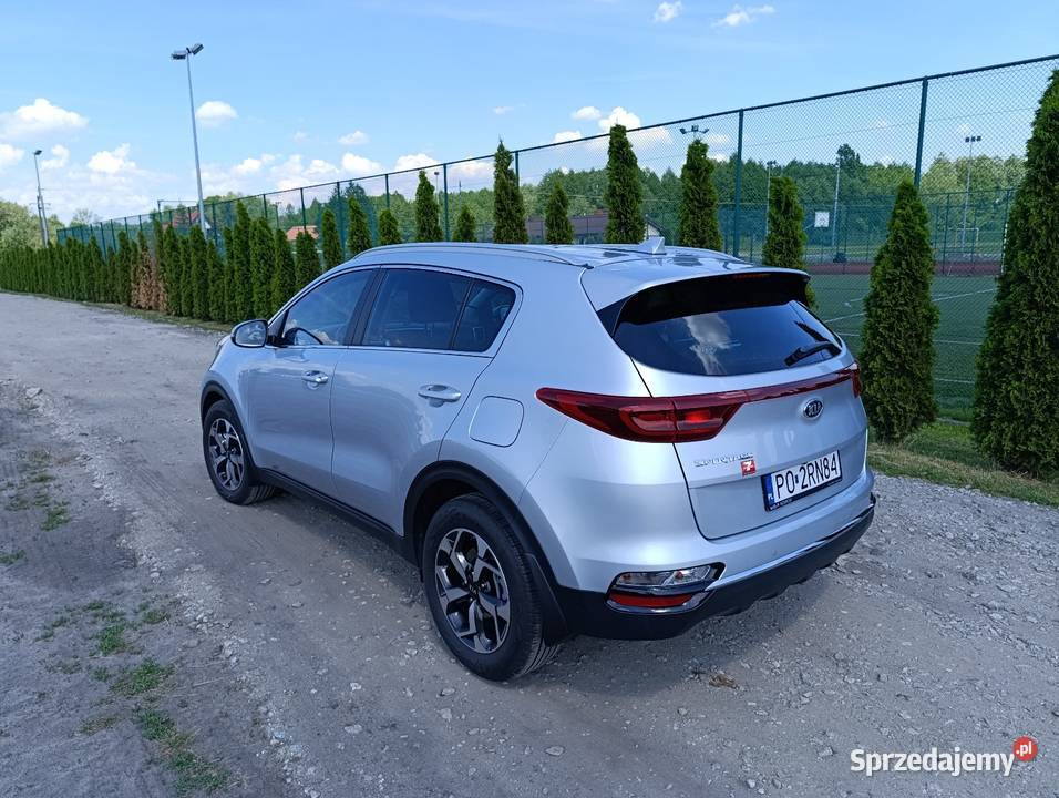 Sprzedam kia sportage niski przebieg salon