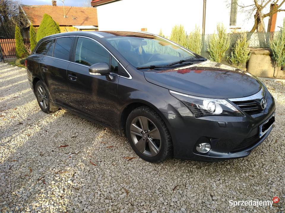 Sprzedam Toyota Avensis T27 manualna Szczucin