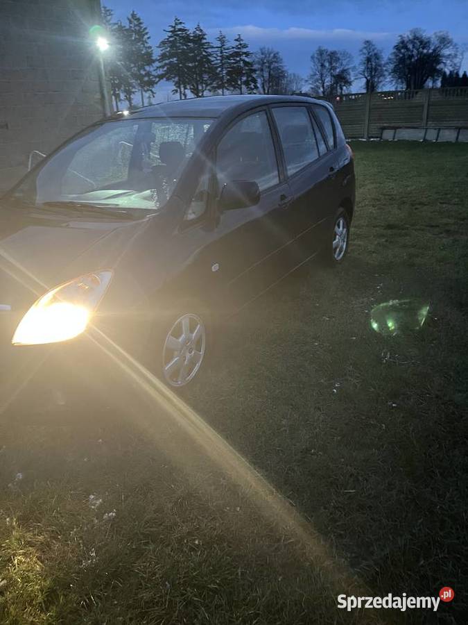 Sprzedam Toyota Corolla Verso 20 d 90 nieuszkodzony Łanięta