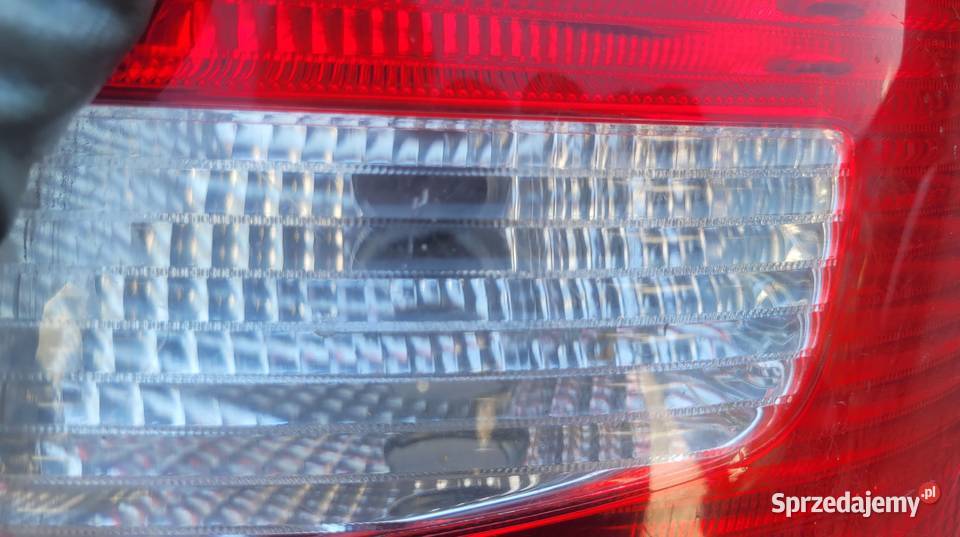 SKODA FABIA II LAMPA PRAWA TYLNA TYŁ 5J6945096 osobowe śląskie Ruda Śląska