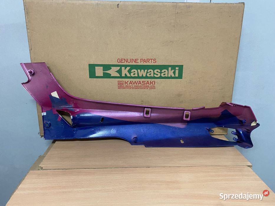 Kawasaki ZZR600 bok zadupek owiewka Lewa Poznań