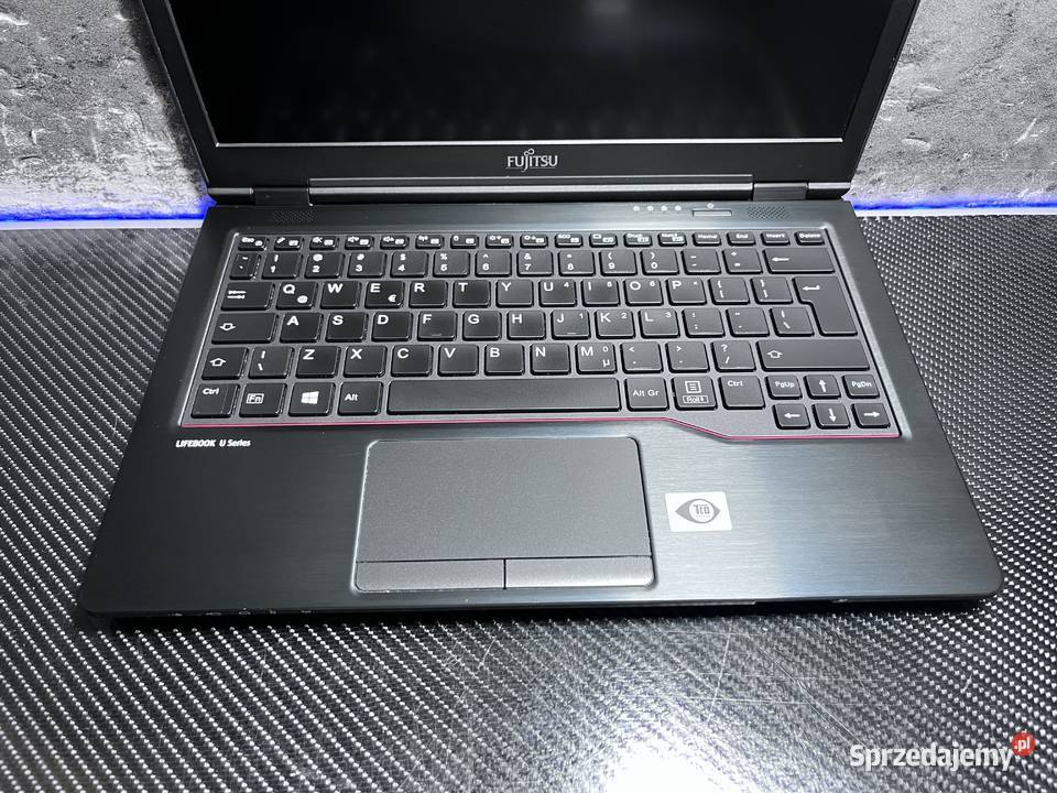 Fujitsu Lifebook Mały japoński potwór i58250U