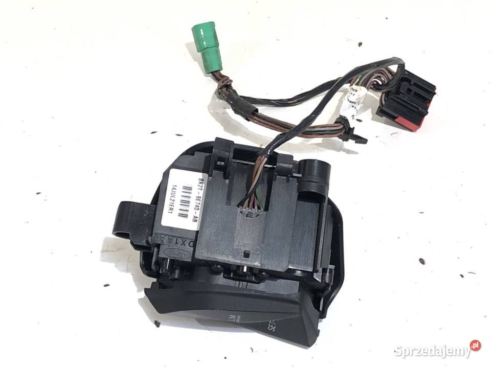 PRZEŁĄCZNIKI KIEROWNICY FORD FOCUS III