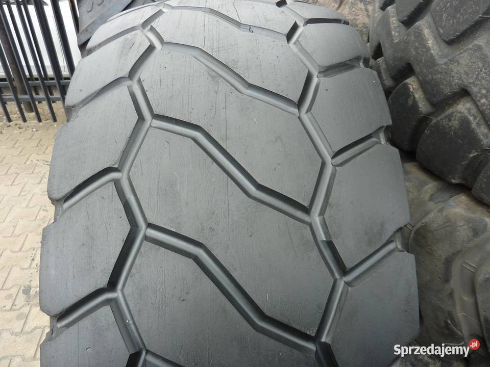 Opona używana przemysłowa 235R25 BRIDGESTONE VJT 25cale Zaścianki sprzedam