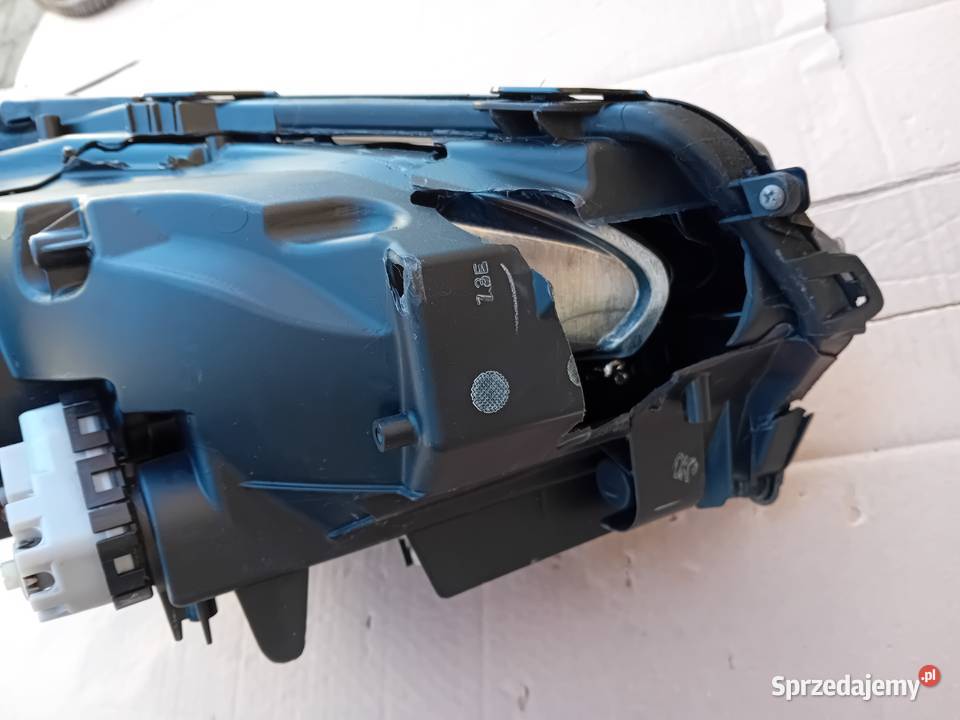 Lampa prawa Lexus NX 300h 2017 przed liftem Hajnówka