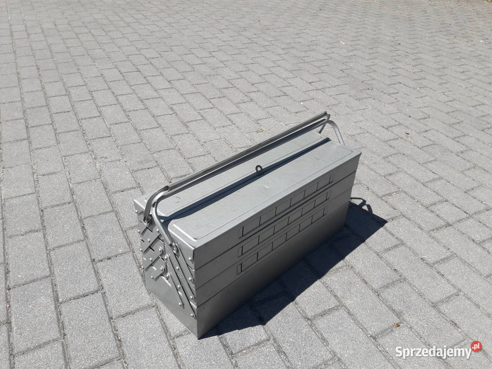 Metalowa skrzynka narzędziowa z okresu PRL u pomorskie Gdynia