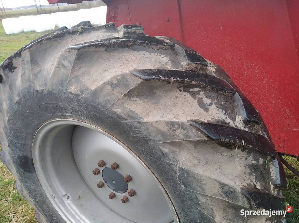 Massey Ferguson 565 Radom