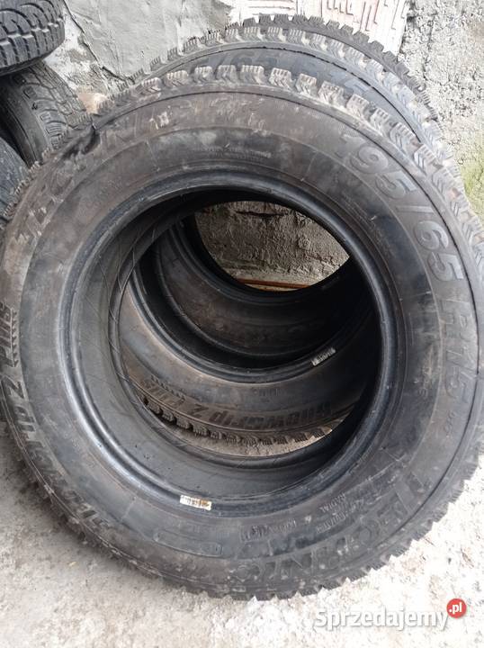 Opony zimowe 195x65x15 15cale Górno