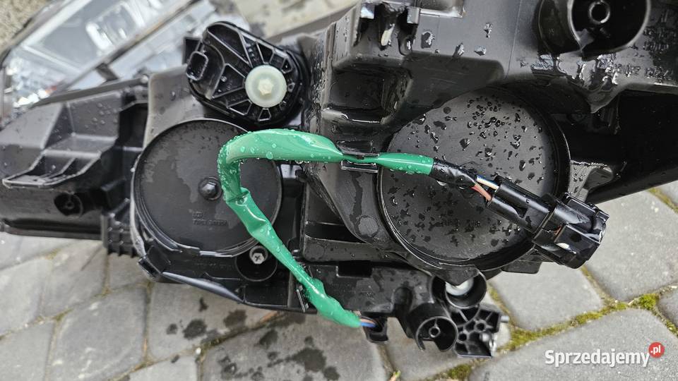 NISSAN LEAF II ZE1 LAMPY PRZÓD FULL LED LEWA Lampy przednie Szarów