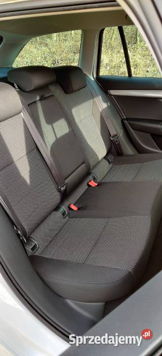 koda Octavia 4x4 Serwis ASO światła przeciwmgielne Grybów