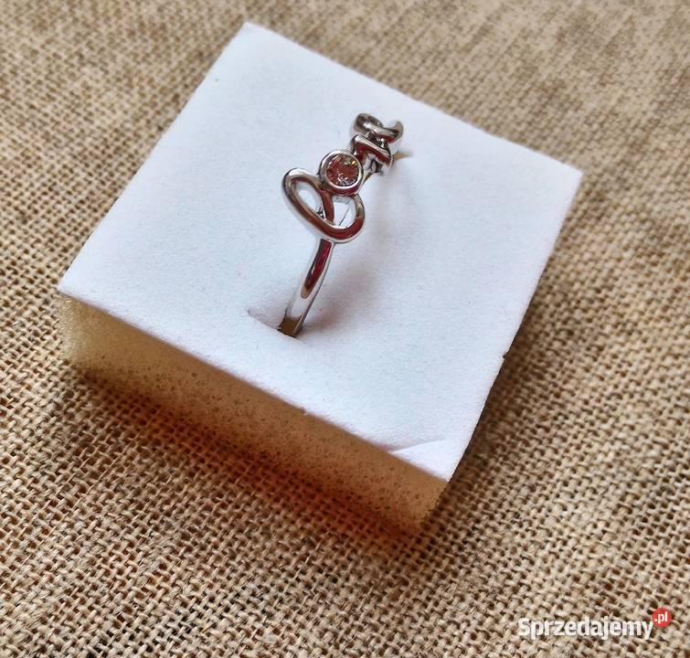 Nowy pierścionek srebrny kolor LOVE miłość biała