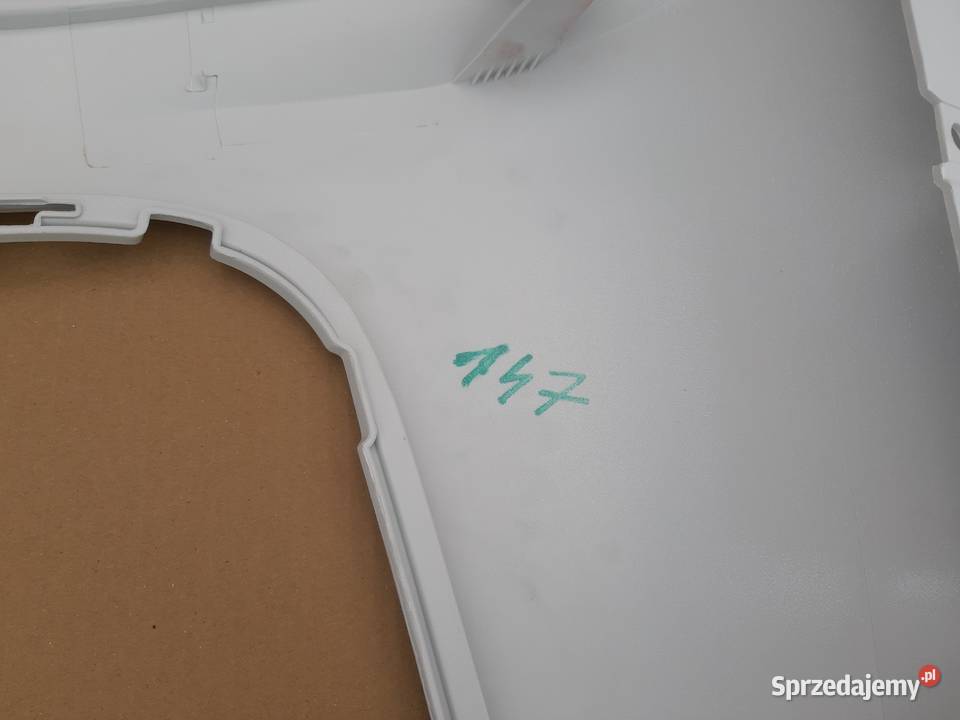 ACTROS MP4 NAROŻNIK ZDERZAKA PRAWY BIAŁY 147 ciężarowe Trzciel