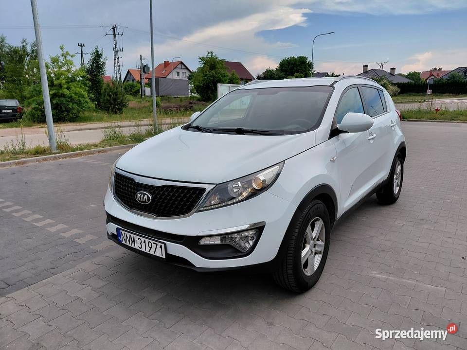 Piękna Kia sportage 16 GDI benzyna mały przebieg elektryczne lusterka