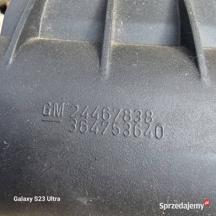Roleta bagażnika Opel Signum Vectra C GM24467838 Góra