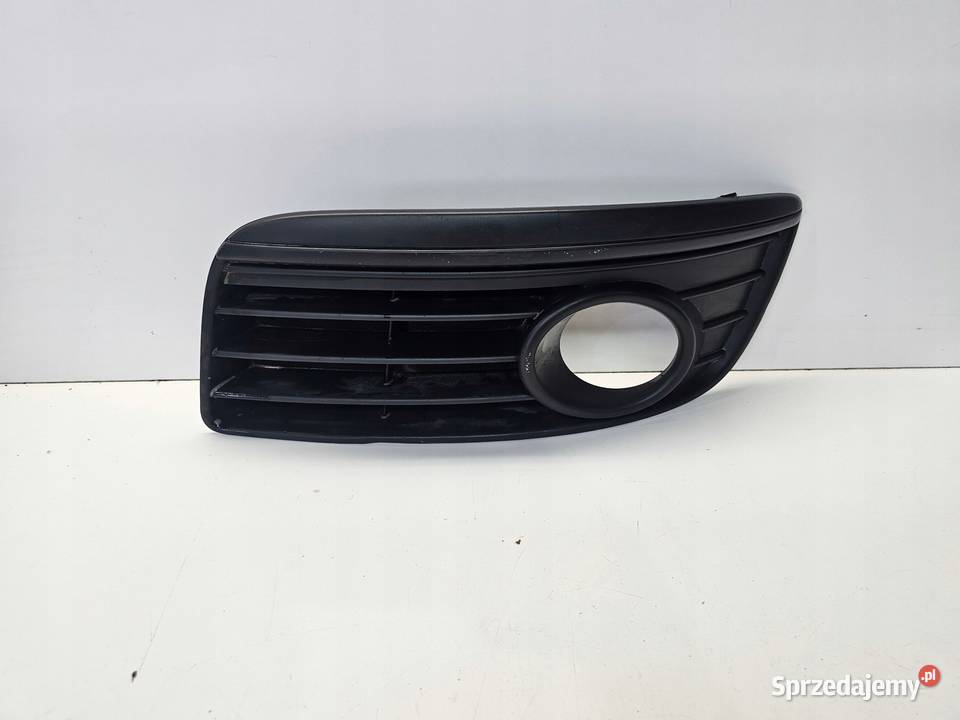 KRATKA ATRAPA ZDERZAKA LEWA VW GOLF V GT osobowe Atrapy Przystajń