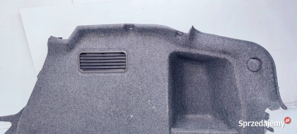 TAPICERKA BOCZEK BAGAŻNIKA AUDI A4 B6 8E0863888A Przystajń