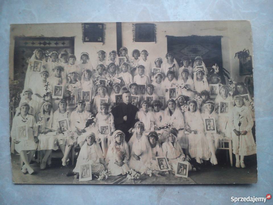 Przedwojenne zdjęcie grupowe I Komunia św Jarosław