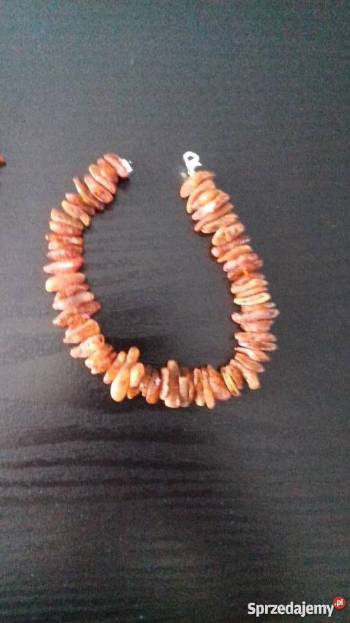 Korale z kamieni warmińsko-mazurskie