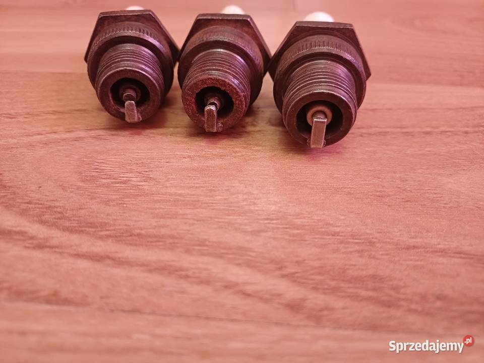 Świece zapłonowe iskra syrena warszawa gwint m18 dolnośląskie sprzedam