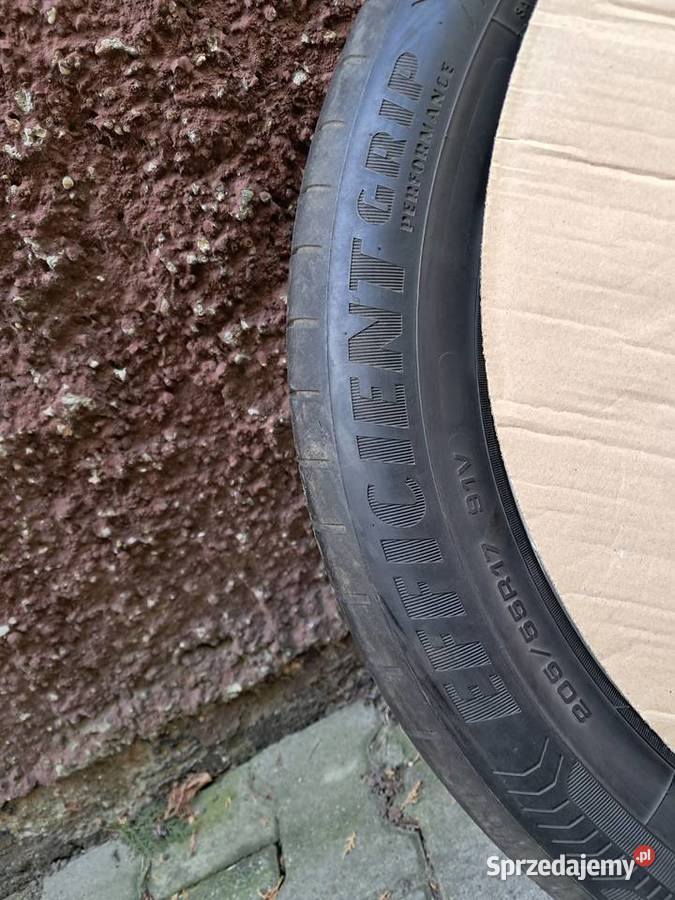 Opony letnie GoodYear Efficient Grip 20555 R17 Samochodowe