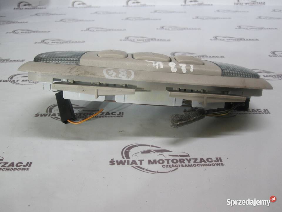 FORD KUGA MK1 I 10r lampka podsufitki sprzedam