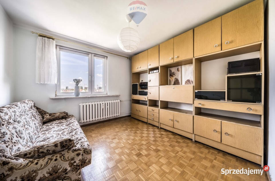 Trzy pokoje winda balkon Łazarz Poznań
