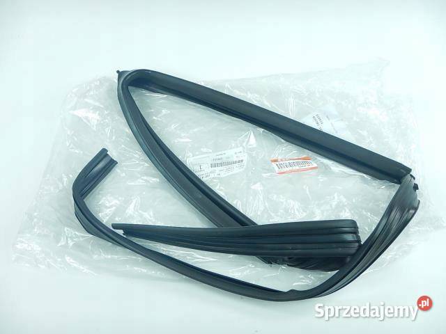 8367151K00 USZCZELKA SZYBY SUZUKI SPLASH