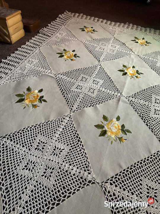 obrus duży szydełkowy haftowany rękodzieło Zabrze