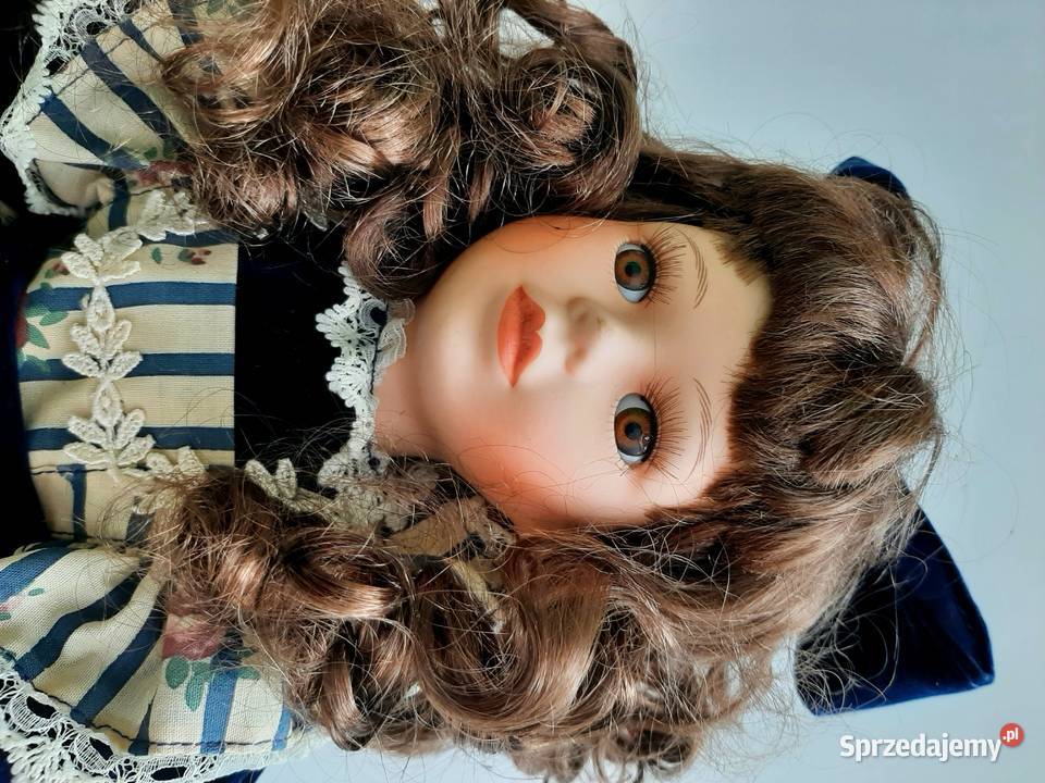 Śliczna stara kolekcjonerska lalka porcelanowa Inowrocław