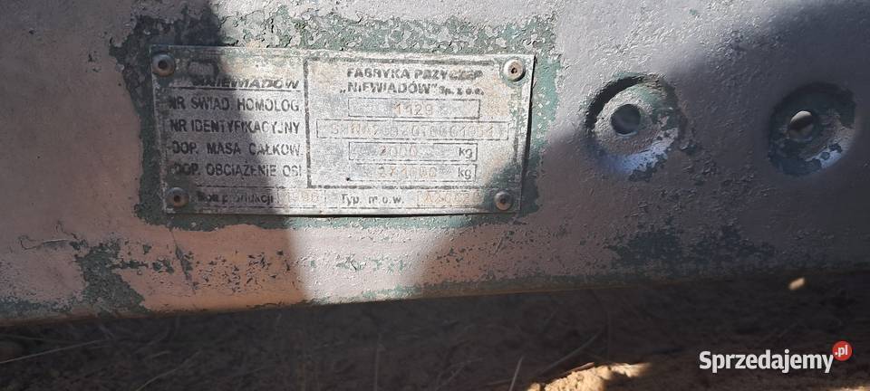 Przyczepa towarowa duża dwuosiowa Niewiadów Burtowe i plandeki Grudziądz