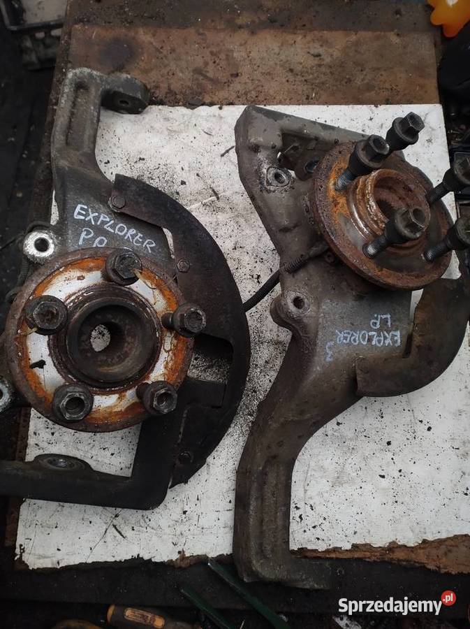 FORD EXPLORER 3 III piasta przód zwrotnica prawa
