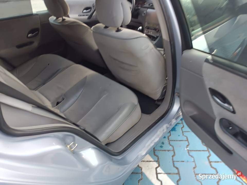Renault Laguna 18 16V 120 KLIMASKÓRAXENONSALON lakier metallic mazowieckie Żyrardów