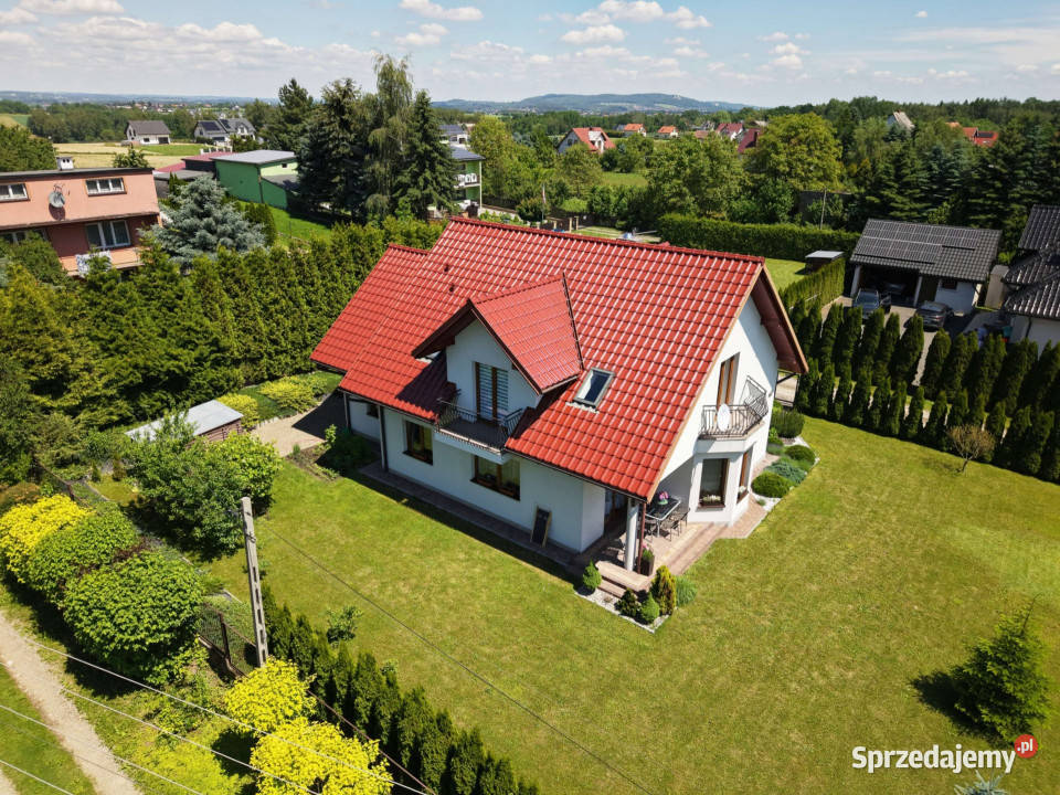 RĄCZNA 6 pokoi na 10 arach Twój Nowy Dom Rączna
