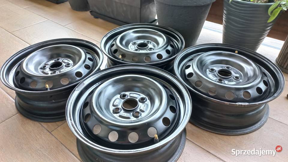 Felgi stalowe Toyota Yaris 2 II 55J x 15CH R15 Kielce sprzedam