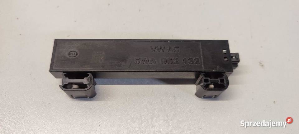 VW TAYRON WZMACNIACZ ANTENY 5WA962132
