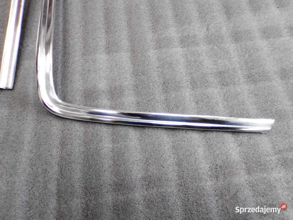 Mercedes W108109 listwa tylnej szyby góra Bukownica