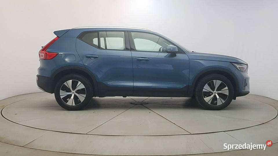 Volvo XC 40 B3 Core Z Polskiego Salonu Faktura komputer pokładowy