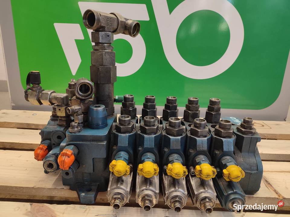 Rozdzielacz hydrauliczny JLG 660 26015700 Motoryzacja wielkopolskie