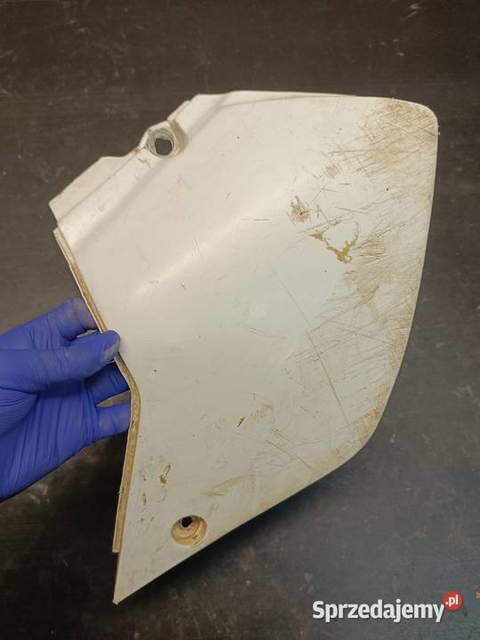 Owiewka osłona plastik boczek tył lewy części Motoryzacja Gołaczewy