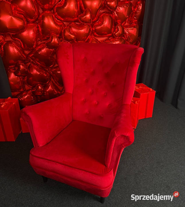 fotel w kolorze intensywnej czerwieni dolnośląskie Oleśnica