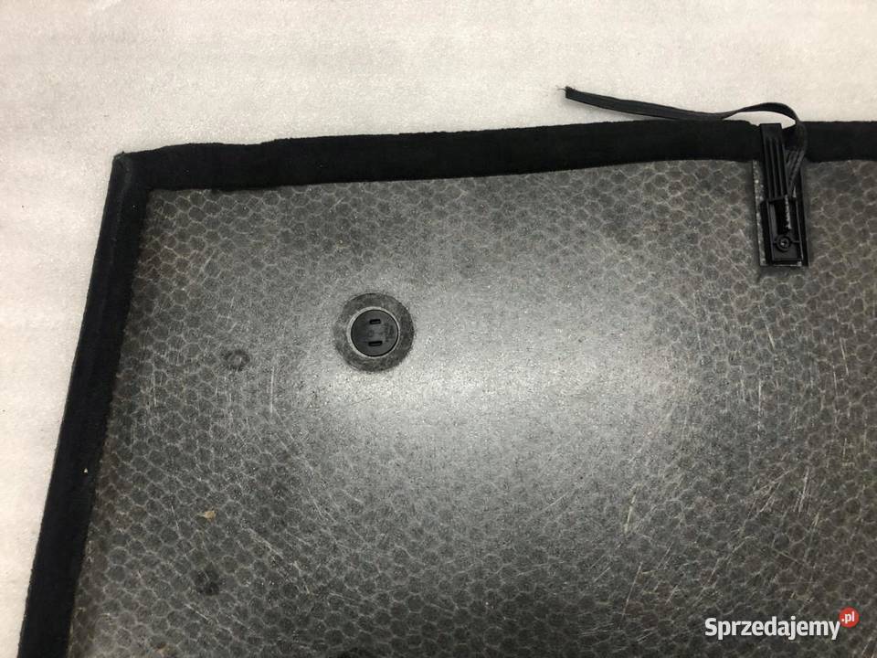 PODŁOGA WYKLADZINA BAGAŻNIKA 8208380 BMW E46