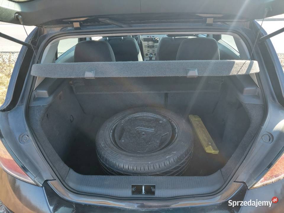Opel Astra H 16 LPG nieuszkodzony Pustków sprzedam