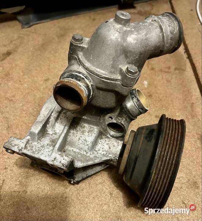 Pompa wody termostat koło pasowe Mercedes M103 Warszawa